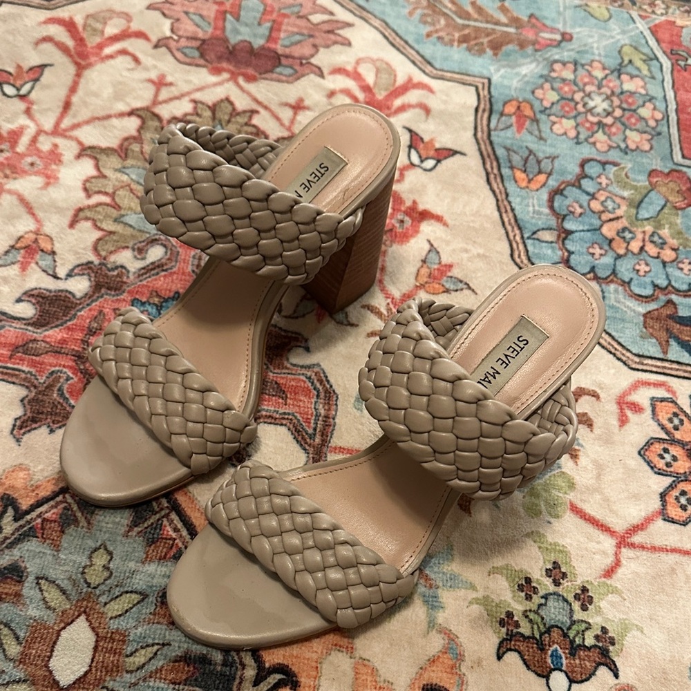 Steve Madden Taupe Woven Heels